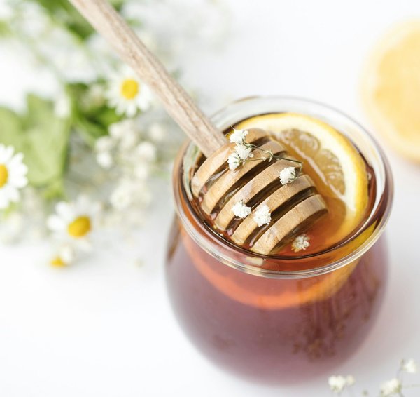 Miels du monde, huiles végétales, herbes et plantes médicinales : des produits purs et naturels de grande qualité
